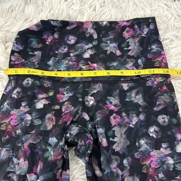 Lululemon Wunder Under Crop High-Rise *Roll Down Scallop Full-On Luxtreme 23" - Picture 4 of 6